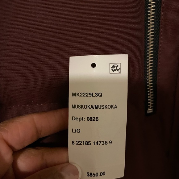 Moose Knuckle Woman’s Waist Length Coat - Picture 3 of 4